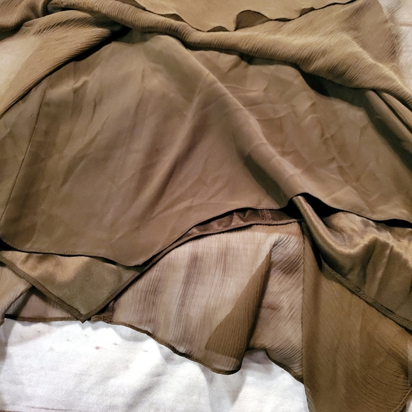 BCBG MaxAzria Brown Silk flouncy dress size 8 NWT - Picture 8 of 11
